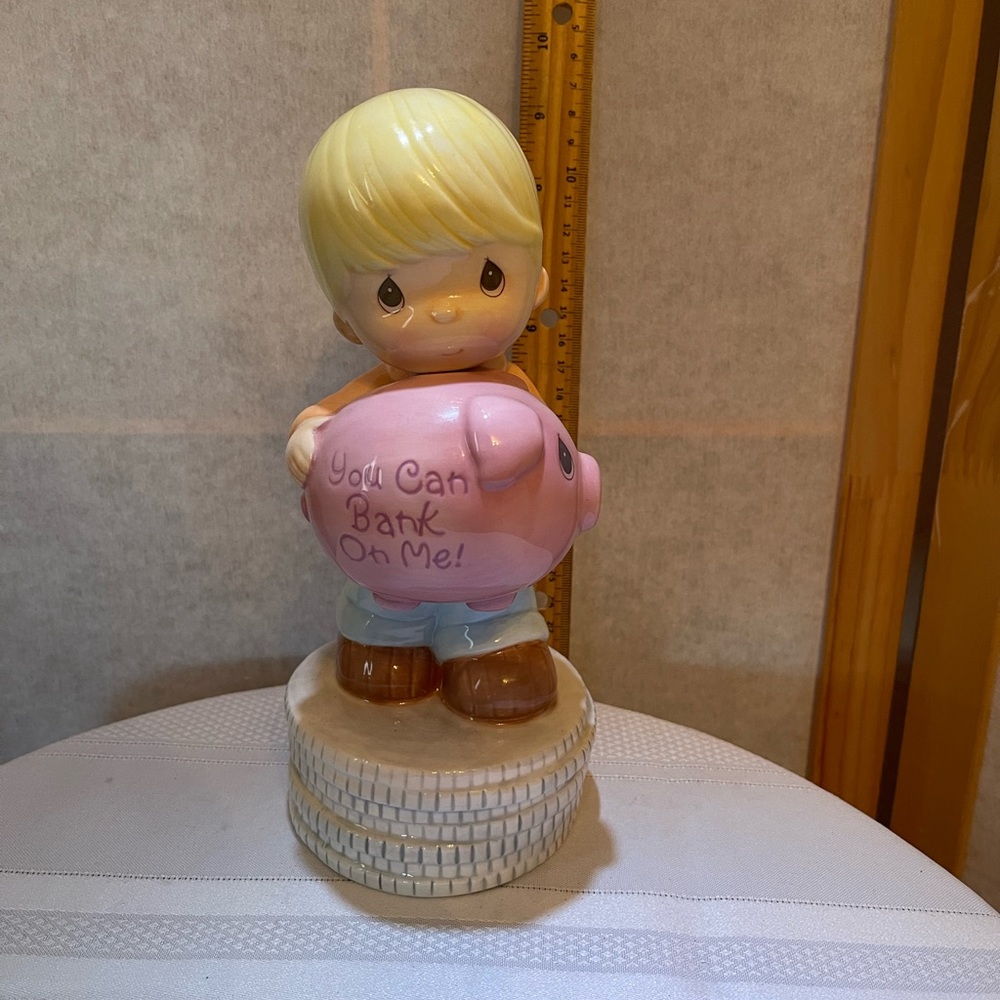 Precious Moments-488321-You Can bank on me -Boy Piggy Bank